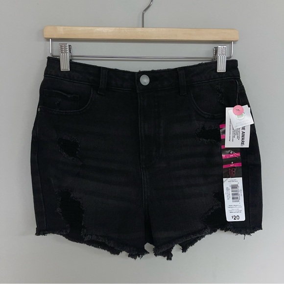 No Boundaries Shorts Women’s Size‎ 9 US Black Denim Distressed High-Rise NWT - Picture 3 of 6